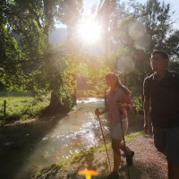 Der Weg führt am Brühlbach entlang, © Bad Urach Tourismus