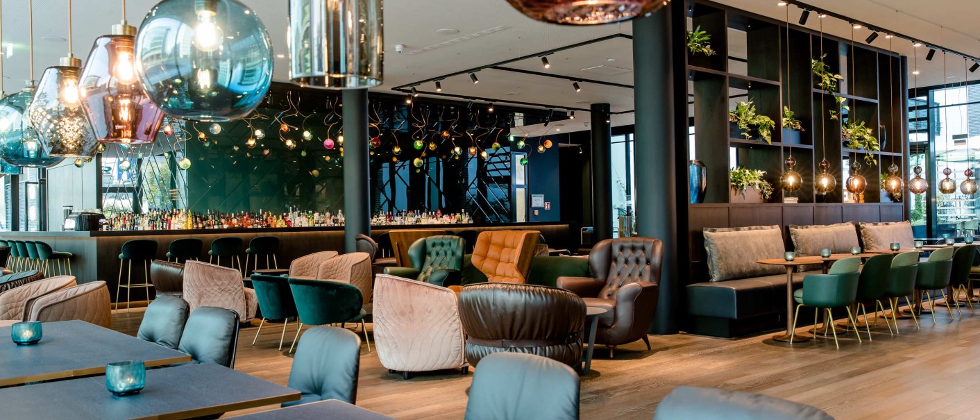 Restaurant, © Motel One - Stuttgart Hauptbahnhof