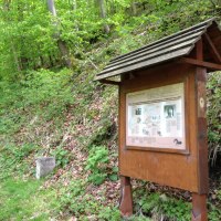 Auf dem Rulamanweg stehen viele Infotafeln, © Bad Urach Tourismus