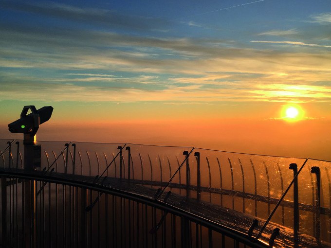 SWR Fernsehturm für Frühaufsteher - Auffahrtticket, © SWR Media Services GmbH / Fernsehturm Stuttgart