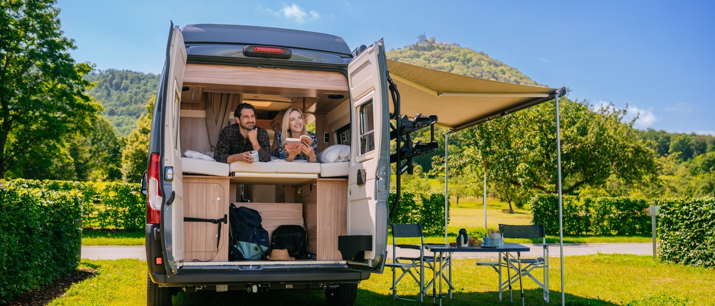 Es sich gut gehen lassen auf dem Wohnmobilstellplatz der Panorama Therme Beuren, © Thomas Niedermüller