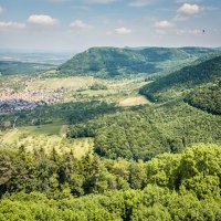 Blick von der Burg Hohenneuffen auf Beuren, © hochgehberge