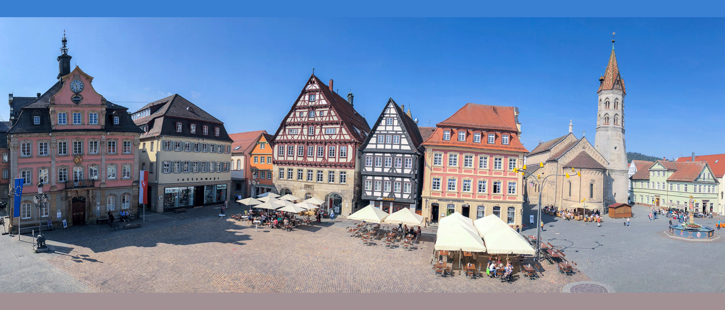 Marktplatz mit Rathaus und Johanniskirche, © Foto Thomas Zehnder Hostrup Fotografie