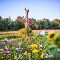 Blick auf Mauren und Skulpturen-Schlosspark v. Schloss Mauren, © Natur.Nah. Schönbuch & Heckengäu