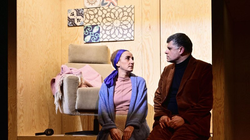 "Ruhe! Hier stirbt Lothar" – Schauspiel nach dem Film von Ruth Toma