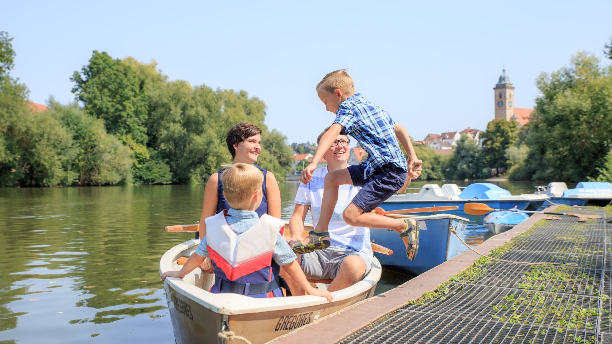 Boot fahren auf dem Neckar, © H. Bergmüller