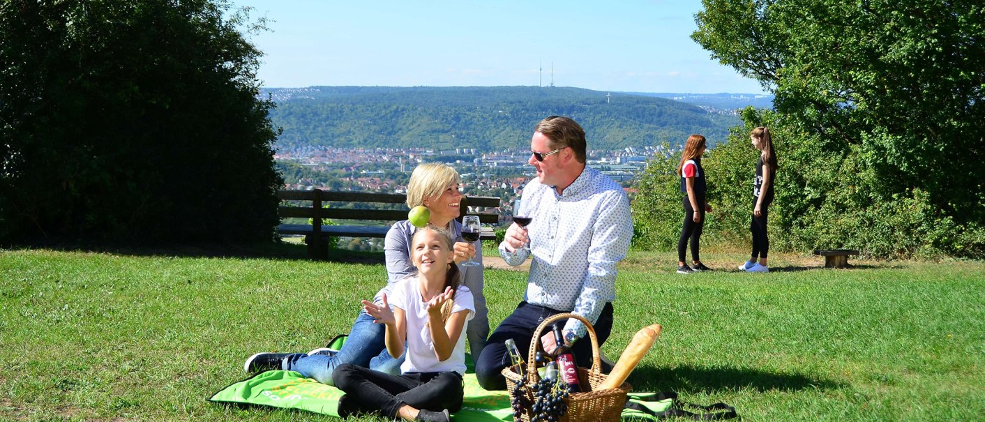 Picknick am Kappelberg, © Simone Mathias, Gegenwart Foto