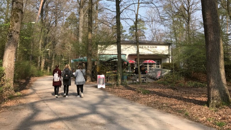 Start- und Endpunkt ist die Bergstation der Standseilbahn zum Waldfriedhof, © Stuttgart-Marketing GmbH