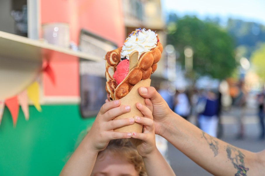 Genießen & Einkaufen - Street Food im Städtle, © @ Stefan Bossow