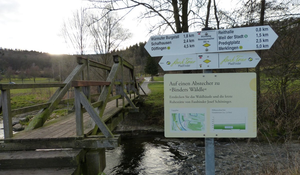 F31: Holzbrücke über die Würm („Würmsteg Meisenbachweiher“) – gelbe Raute, © Natur.Nah. Schönbuch & Heckengäu