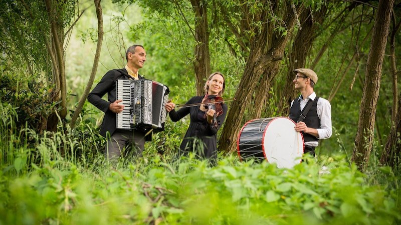 Balkan-Ball mit ZAKUSKA und Bettina Pinkert, © Kulturhaus Schwanen