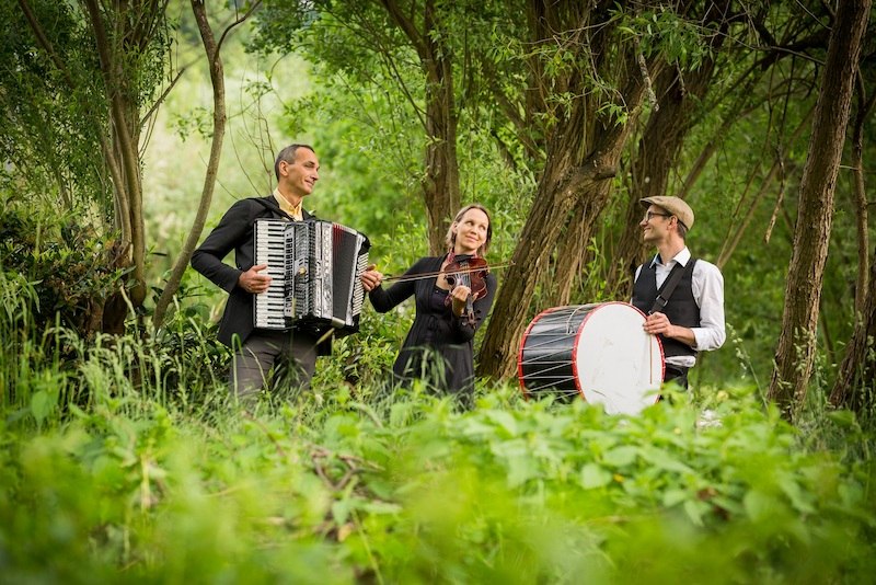 Balkan-Ball mit ZAKUSKA und Bettina Pinkert, © Kulturhaus Schwanen